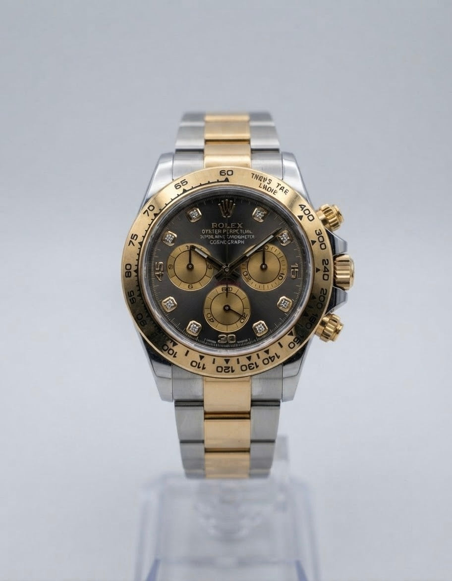 Rolex Cosmograph Daytona Two-Tone Showcase